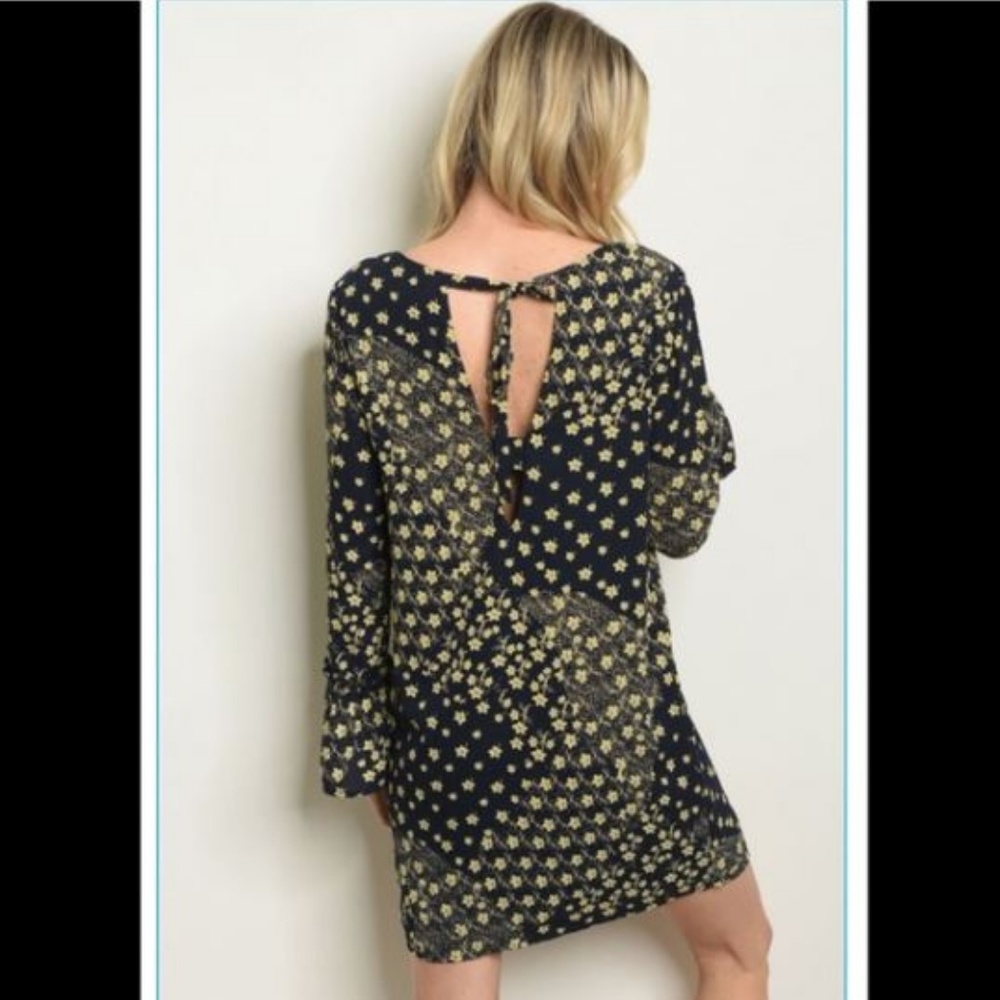 🎉2x HP🎉 LAST ONE!! Navy Bell Long Sleeve Dress - Picture 3 of 7